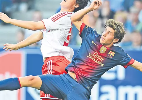 Barcelona a jucat marţi seară, într-un amical contra Hamburgului, cu echipa a doua. Ne tratează şi pe noi cu rezervele?