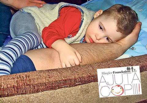 Copilul cu ursitoare rele | La doar 4 ani, Albert Puşcaşu se luptă cu multiple afecţiuni cardiologice, neurologice şi stomacale grave