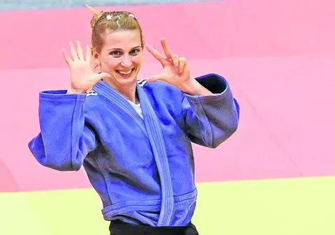 JOCURILE OLIMPICE DE LA LONDRA, 2012 | Judoka Alina Dumitru s-a calificat în sferturile de finală