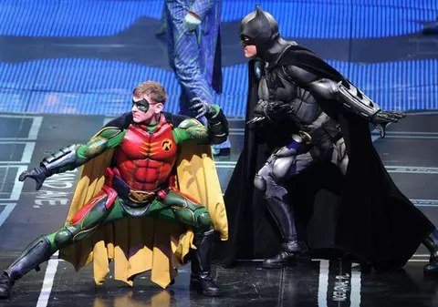 Atac armat la premiera "Batman" în SUA:  14 oameni au murit şi 50 au fost răniţi