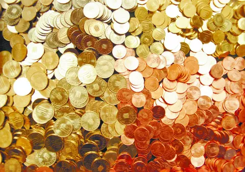 Criza politică loveşte în plin creşerea economică!