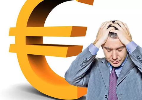 LEUL, a doua zi ÎN PUMNII CRIZEI POLITICE! Euro sare azi de 4,48 lei pe interbancar