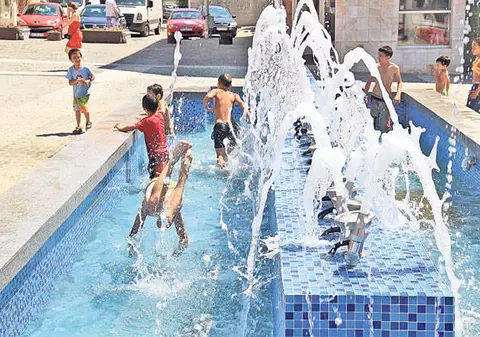 Vreme caniculară în următoarele 2 zile! Vezi ce temperaturi se vor înregistra!