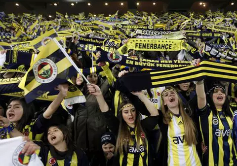 Vaslui va întâlni Fenerbahce în turul III din CL . Vezi cu cine va juca CFR Cluj în CL şi Steaua şi Rapid în EL!