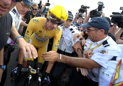 Bradley Wiggins, câştigătorul Turului Franţei, a crescut cu DROGURI în SCUTECE