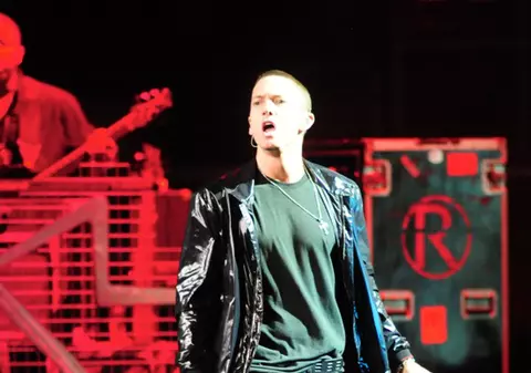 Eminem face istorie pe Facebook! a strâns peste 60 de milioane de Like-uri! 