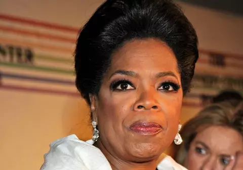 Este REGINA talkshow-urilor, dar a DAT-O ÎN BARĂ! "Snoaba Oprah îşi bate joc de India"