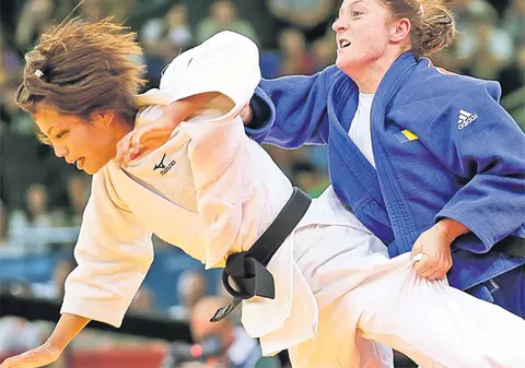 Corina Căprioriu: "Am cedat psihic şi am pierdut aurul"