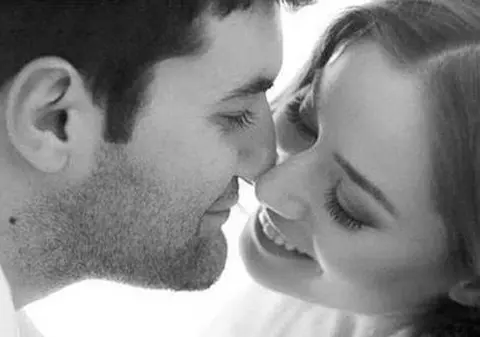 Ce spun părinții lui Smiley despre împăcarea cu Laura Cosoi? 