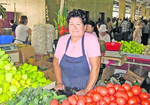 IAR AM AVUT DREPTATE! Preţurile la legume s-au înjumătăţit într-o lună!