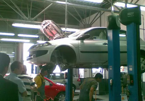 Comisia Europeană a adoptat noi reguli care înăspresc regimul de control al automobilelor