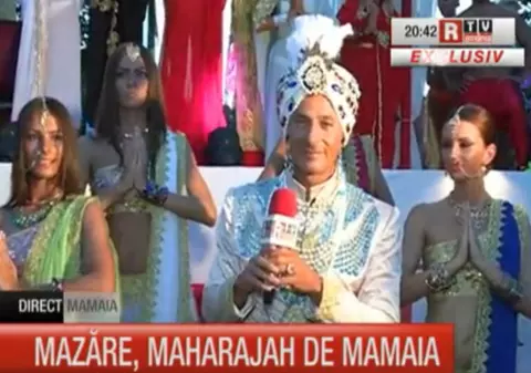 Ce-i mai place să se dea în spectacol! Iată-l pe Mazăre, maharajahul de Mamaia! FOTO