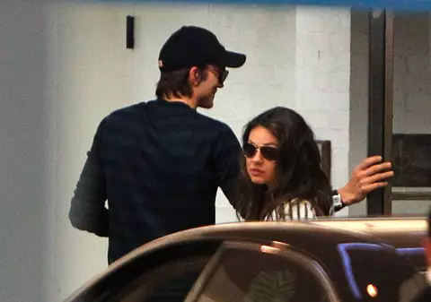 Mila Kunis: "Între mine şi Ashton Kutcher nu există o dragoste nebună"