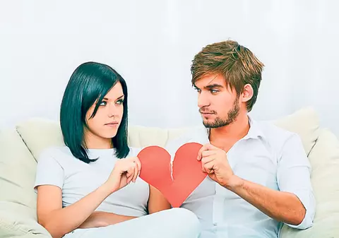 Rupi logodna? Ai grijă, poţi plăti despăgubiri! Promisiunea de căsătorie e treabă serioasă