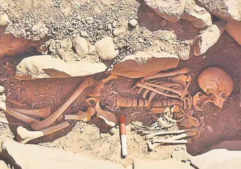 DESCOPERIRE SENZAŢIONALĂ la Suceava! Mormântul unui războinic vechi de 4.000 de ani