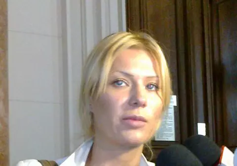 Simona Sensual a fost condamnată la un an de închisoare