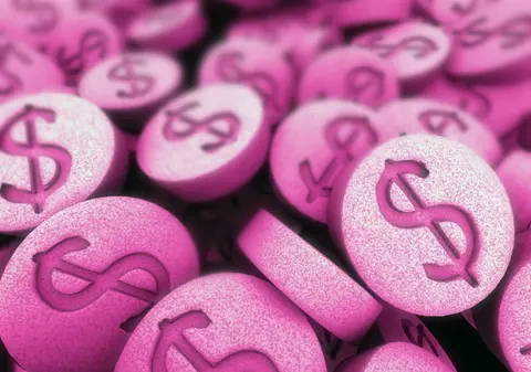 Ce tupeu! Câţiva tineri voiau să aducă 2.000 de pastile de ecstasy în România printr-o firmă de curierat