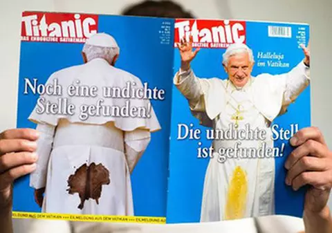 Imaginea ŞOCANTĂ a Papei. Benedict al XVI-lea, UMILIT în văzul lumii întregi
