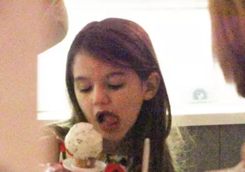 Suri Cruise, prima apariţie de la anunţul divorţului părinţilor | FOTO