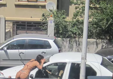 Mărioara Zăvoranu, despre poza cu OANA APROAPE GOALĂ PE STRADĂ: "A fost făcută de un vecin 'binevoitor'"