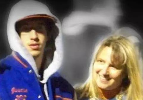 "Nu pot să mă abţin când îi văd aşa tineri!" Mărturisirea profesoarei care a scăpat NEPEDEPSITĂ după ce a sedus mai mulţi MINORI