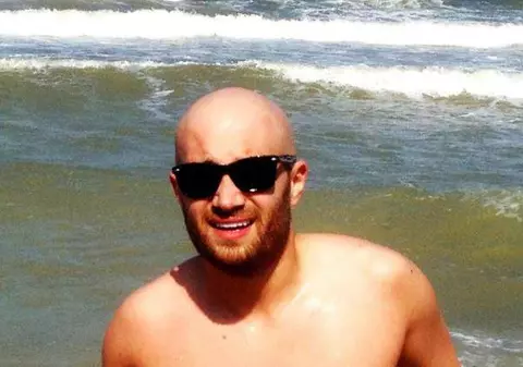 Bendeac preferă distracţia BOEMĂ din Vama Veche celei de FIŢE din Mamaia! 