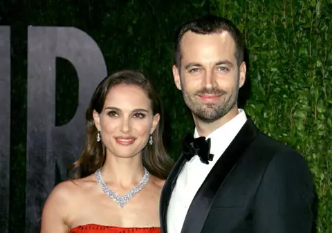 I-au indus pe toţi în eroare! Deşi purtau verighetă de 6 luni, Benjamin Millepied şi Natalie Portman s-au căsătorit abia acum
