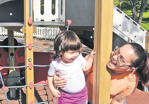 Faci un copil, primeşti 2.500 de lei!