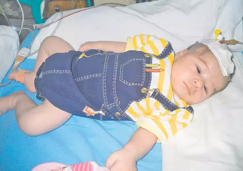 Isabel, fetița cu inima bolnavă