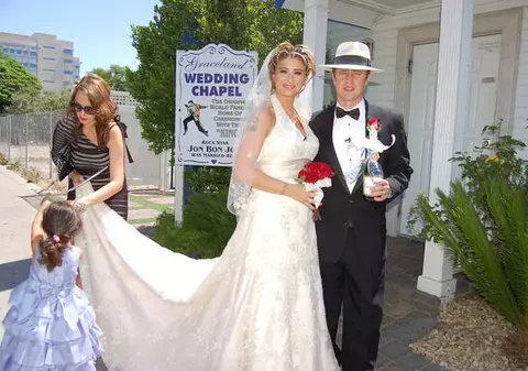 Pleacă sau nu Prodanca de la Antena 1? Prin presă se spune că ”da”, surse din Intact susțin că ”nu”