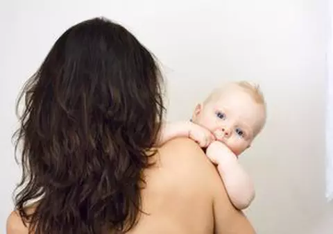 Acum e momentul să facem copii! Bebeluşii concepuţi toamna sunt mai sănătoşi