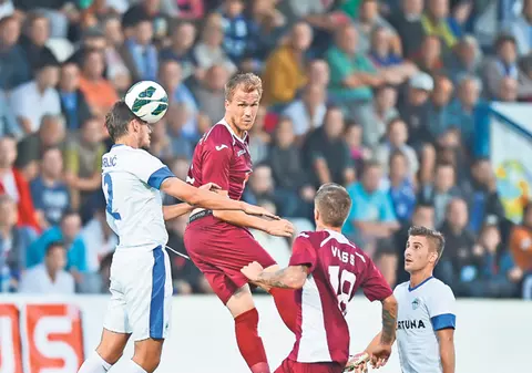 Iuliu Mureşan, preşedintele CFR Cluj, le pregăteşte o surpriză fotbaliştilor săi: «Îi tund pe toţi»