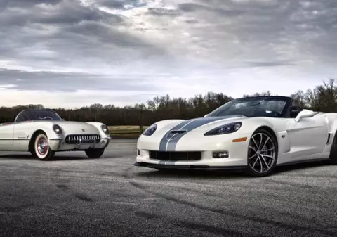 Corvette împlineşte venerabila vârstă de 60 de ani! Modelul nu va ieşi sub nici o formă la pensie… Vezi cum arată varianta 2013