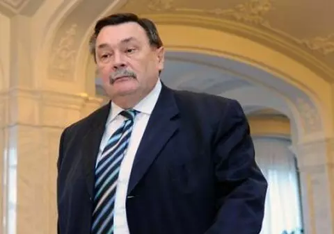EXPLOZIV! Parchetul cere URMĂRIREA PENALĂ a lui Victor Paul Dobre! Dobre şi Rus, INTERCEPTAŢI