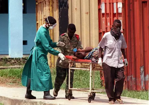 Epidemie de EBOLA, în Uganda. 14 persoane au murit