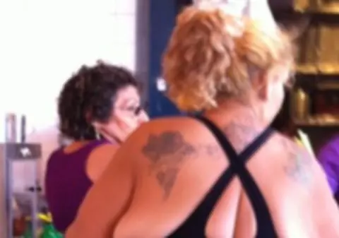 BĂRBAŢI, INTRAŢI CU GRIJĂ AICI! Femeia-letală, nu pentru că ar fi fatală!