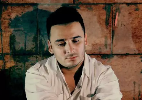 Liviu Guţă îi ia la mişto pe Connect-R şi Alex Velea într-o nouă melodie! | AUDIO