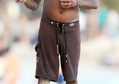 Fostul soţ al lui Whitney Houston recunoaşte că este ALCOOLIC! S-a internat într-o clinică de frică!