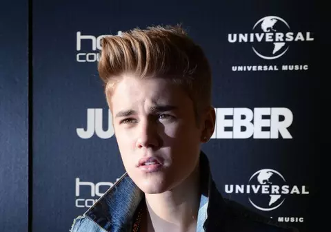 Justin Bieber va fi personaj în "The Simpsons"