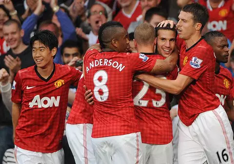 Jucătorii tineri de la Manchester United nu au voie să conducă maşini sport