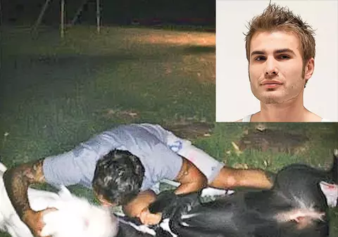 Mutu a dat 3.000 de euro pe doi câini | FOTO