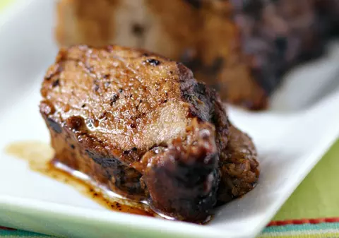 Piept de porc cu sos de piper