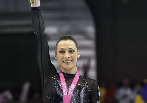 JO 2012 Cătălina Ponor a luat medalia de argint la sol