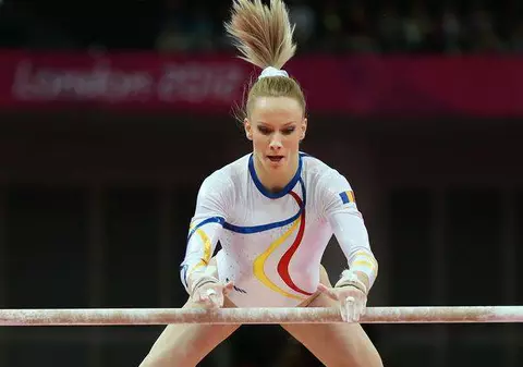 JOCURILE OLIMPICE DE LA LONDRA | HAI, SANDRA! HAI, FLAVIUS! Gimnastică, finala pe aparate la JO 2012. LIVE UPDATE  