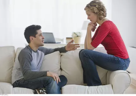 STUDIU! Contactul cu o persoană care se plânge mereu dăunează creierului