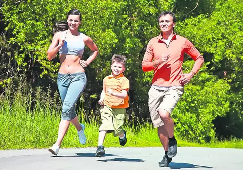 Libertatea îţi prezintă 15 metode prin care poţi reduce grăsimile rele din sânge. Fă mişcare regulat ca să-ţi scazi colesterolul