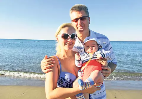 Gabi Firea şi Pandele, cu fiul în Antalya