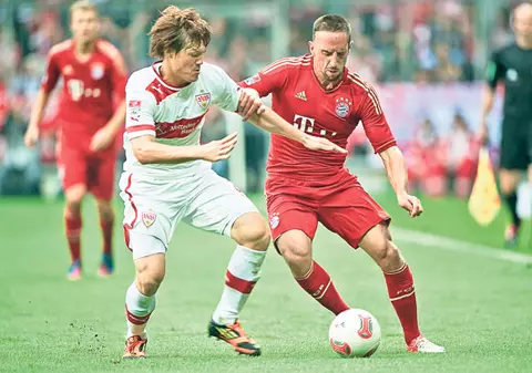 Adversarele Stelei sunt praf | Nici una dintre adversarele Stelei din grupa E a Ligii Europa n-a reuşit să se impună în ultimul joc din campionat