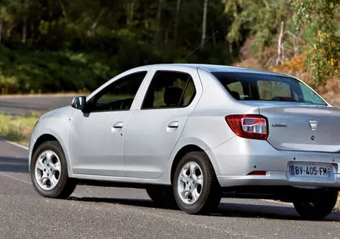 Locuri libere la DACIA. Vezi pe ce post te poţi angaja