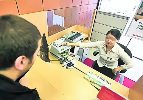 Vrei să ştii ce taxe ai de plătit? Află singur! Indolenţă crasă în birourile ANAF